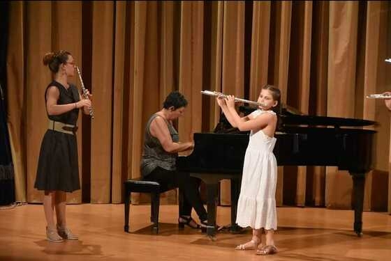 Η μικρή μαθήτρια του ωδείου Αλεξανδρούπολης Μυρτώ Ερίκογλου απέσπασε το πρώτο βραβείο σε μουσικό διαγωνισμό
